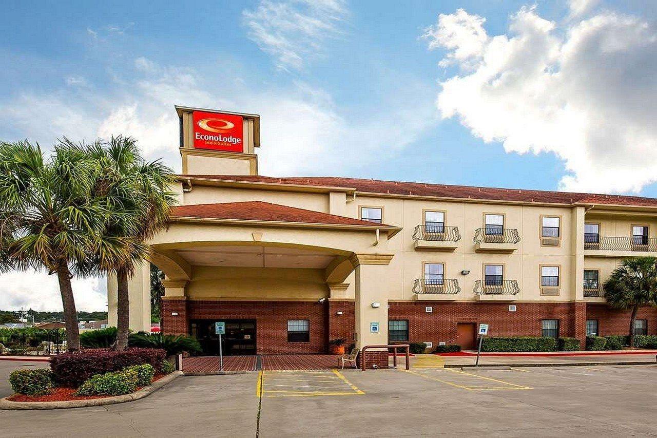 Sonesta Essential Beaumont Hotel Bagian luar foto