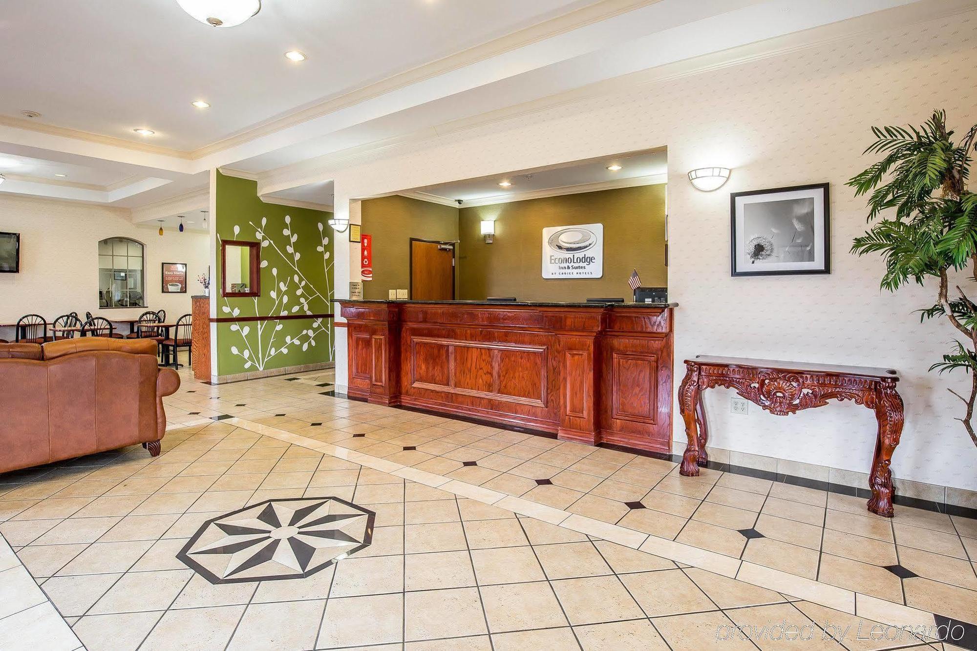 Sonesta Essential Beaumont Hotel Bagian luar foto