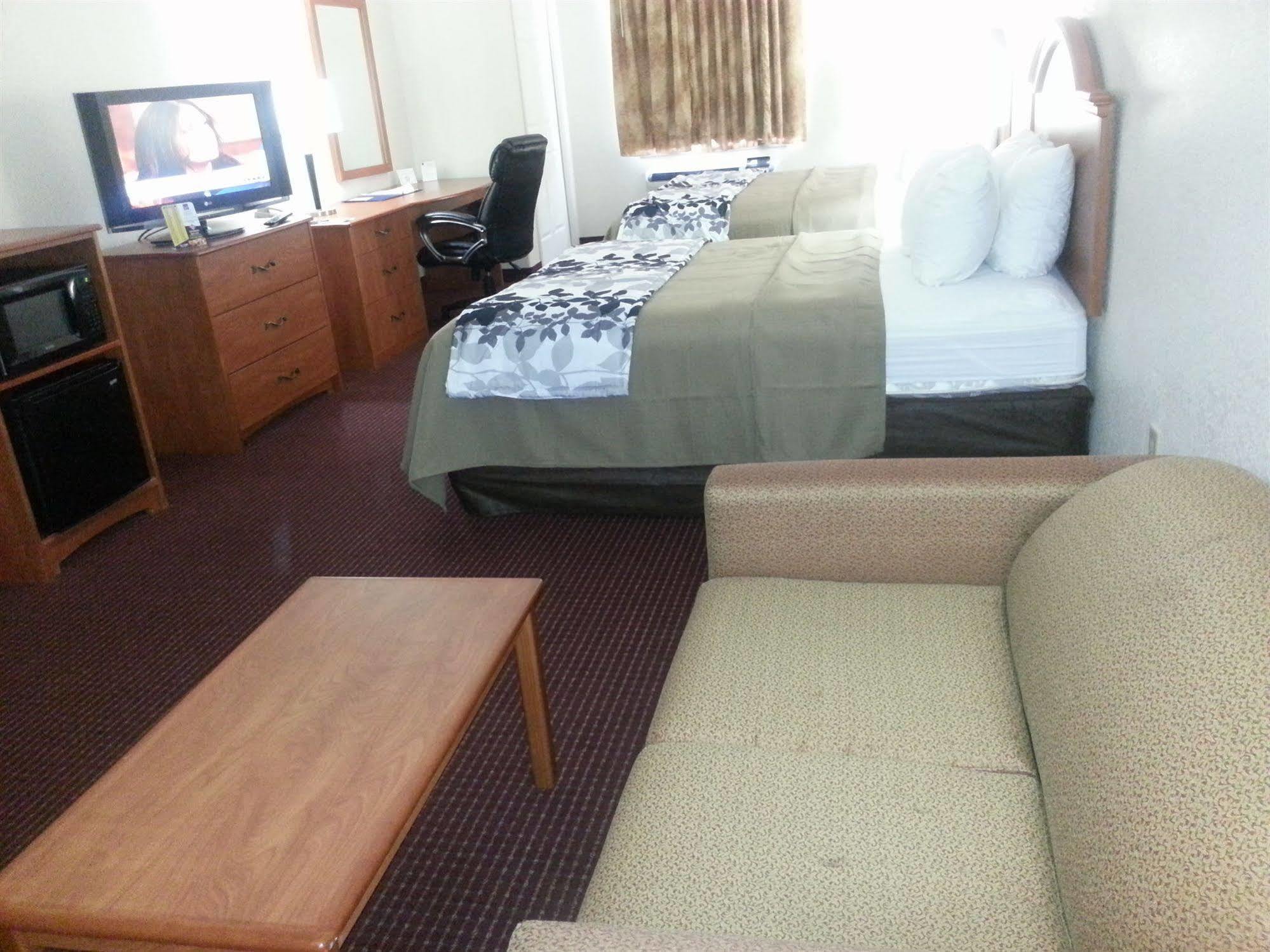 Sonesta Essential Beaumont Hotel Bagian luar foto
